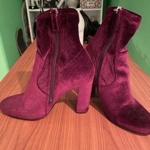 Steve Madden Retro Velvet Purple Boots